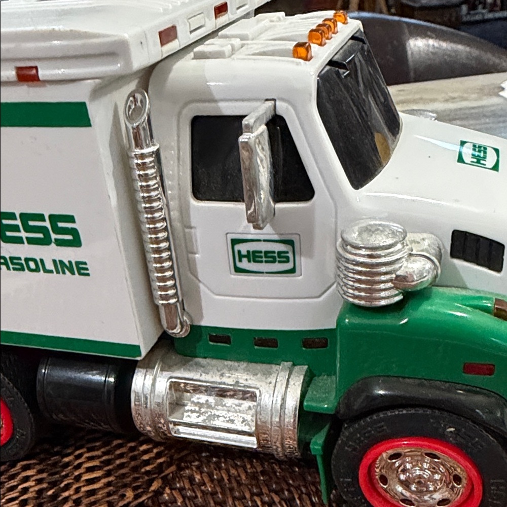 Green and White 2008 Hess Collectible Toy Truck with Working Lights - Picture 3 of 16